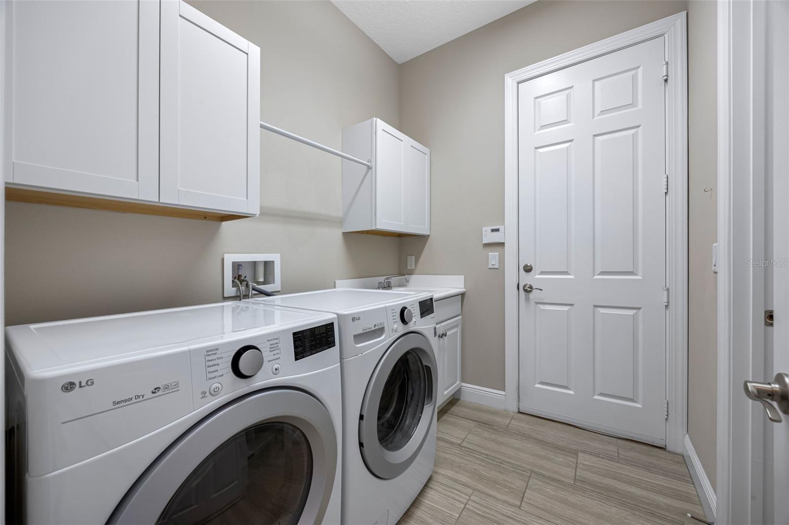 VALENCIA LAKES TR I - Residential