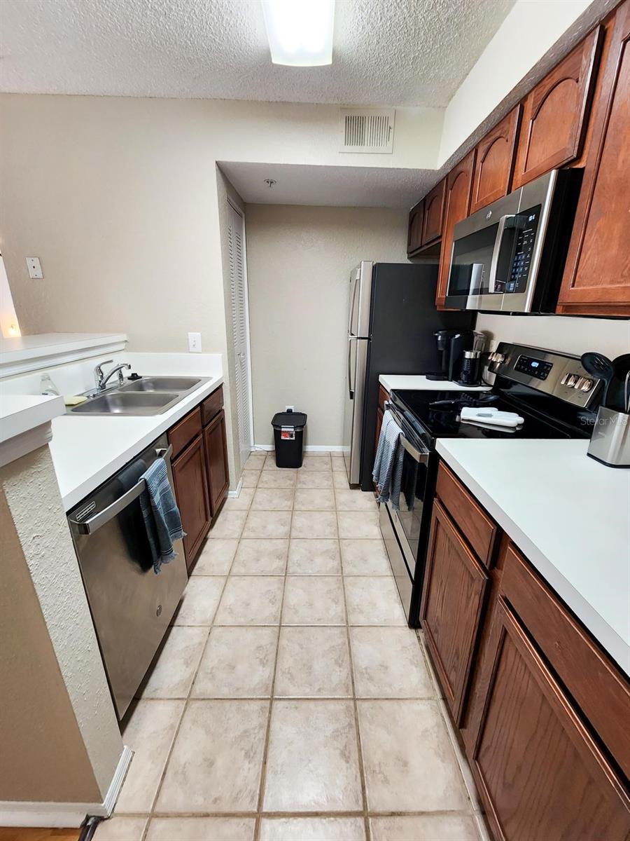 VILLAS DEL SOL AT KISS CONDO - Residential