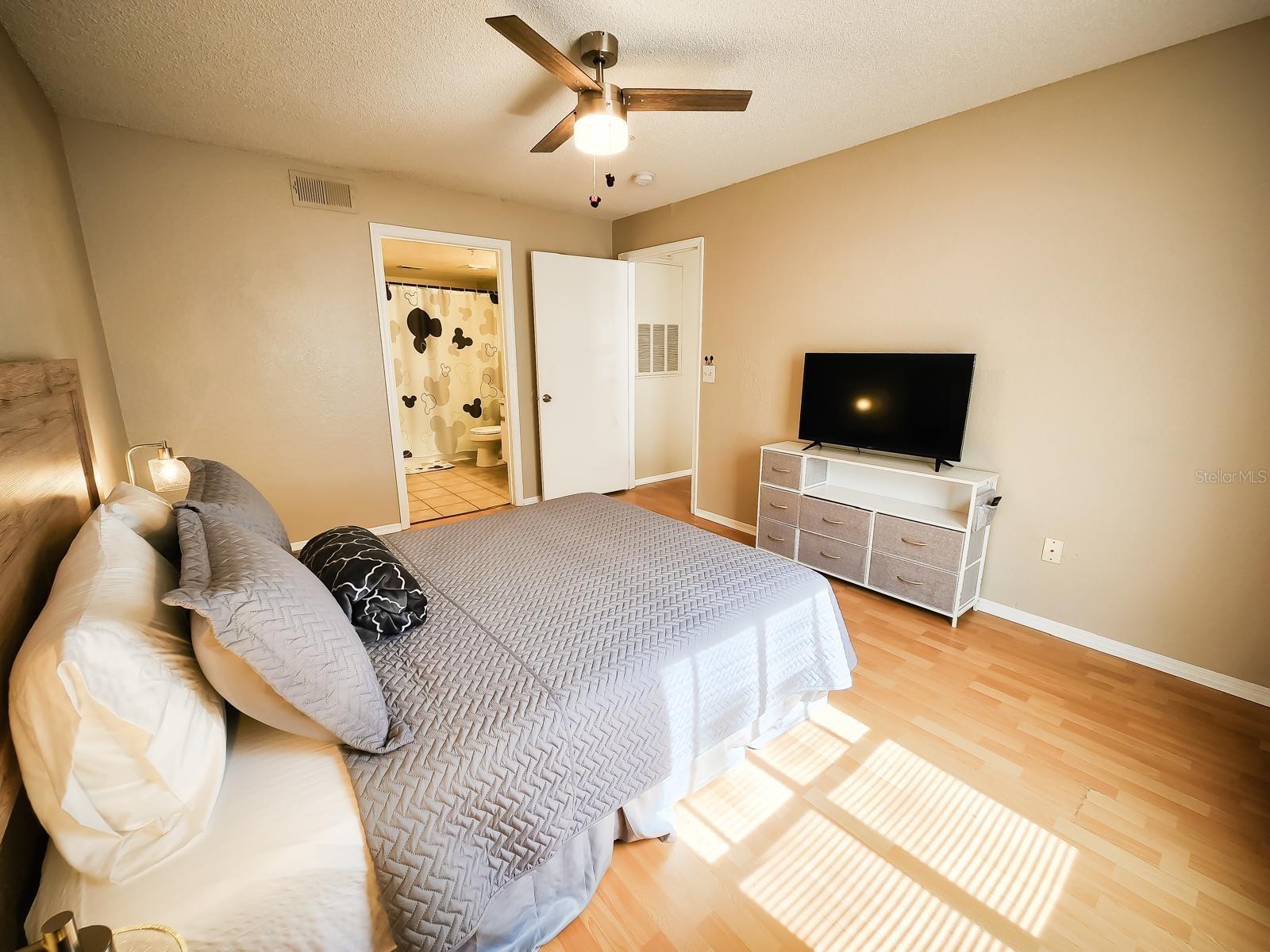 VILLAS DEL SOL AT KISS CONDO - Residential