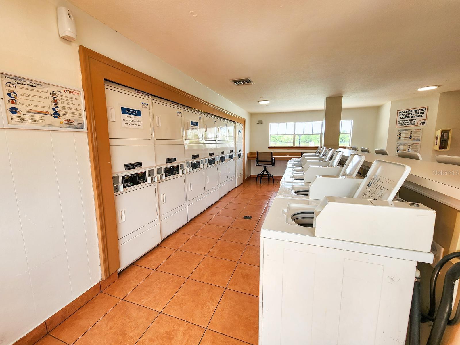 VILLAS DEL SOL AT KISS CONDO - Residential