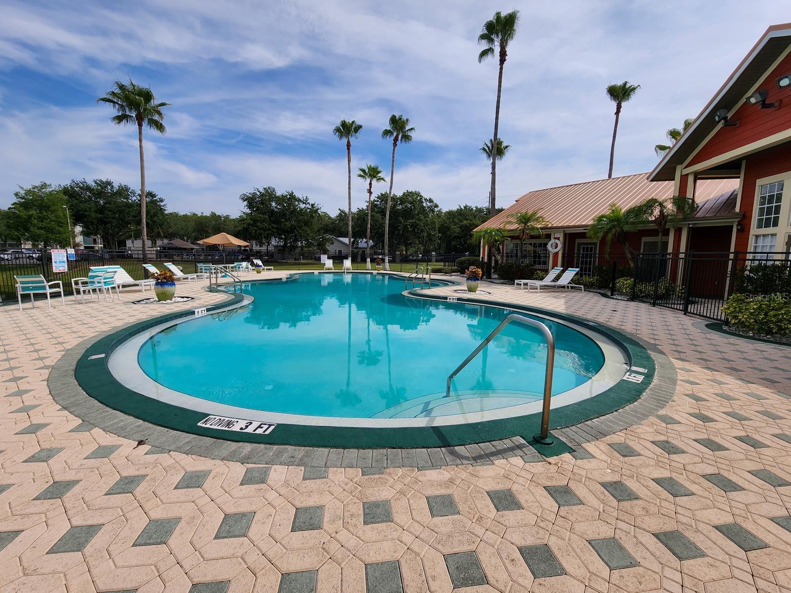 VILLAS DEL SOL AT KISS CONDO - Residential