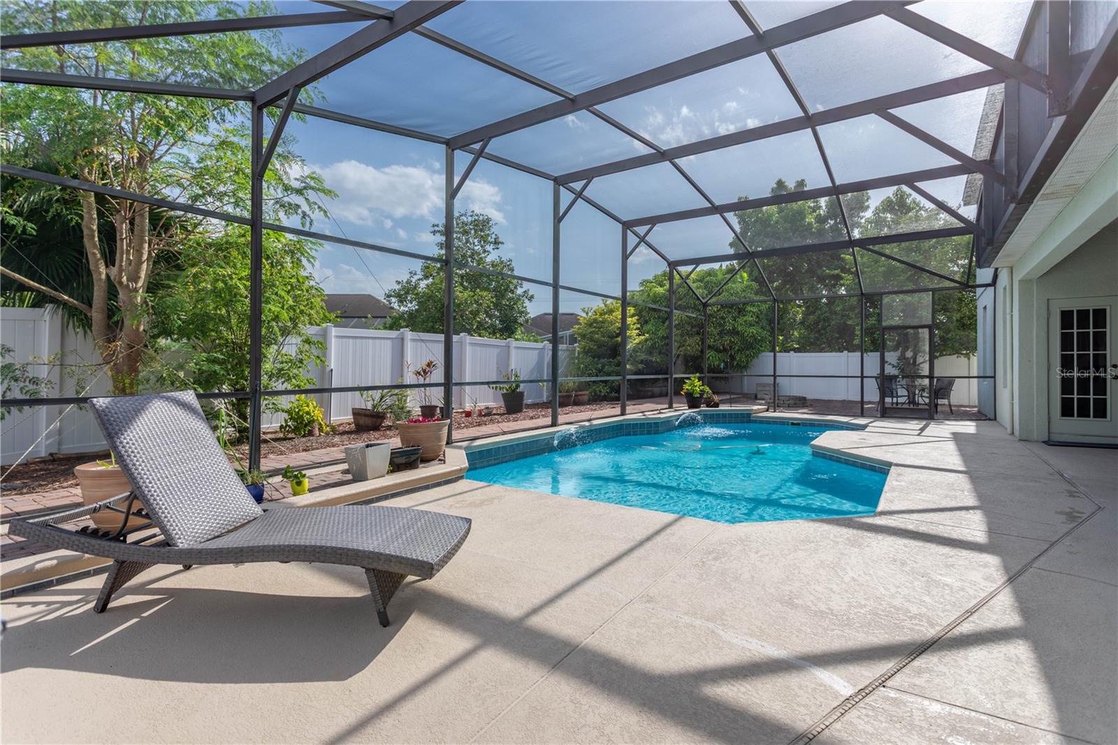 2406 BLOSSOMWOOD DRIVE