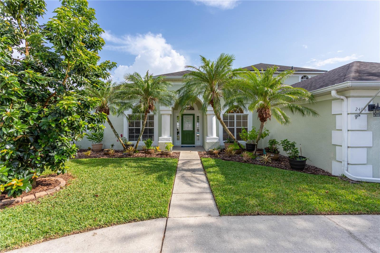 2406 BLOSSOMWOOD DRIVE