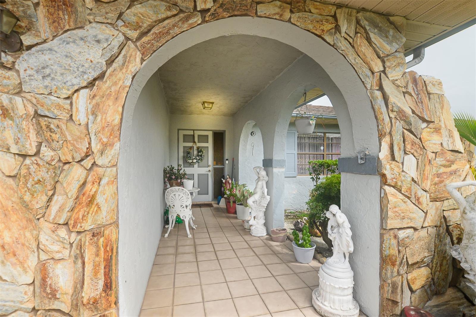 208 SE VERADA AVENUE