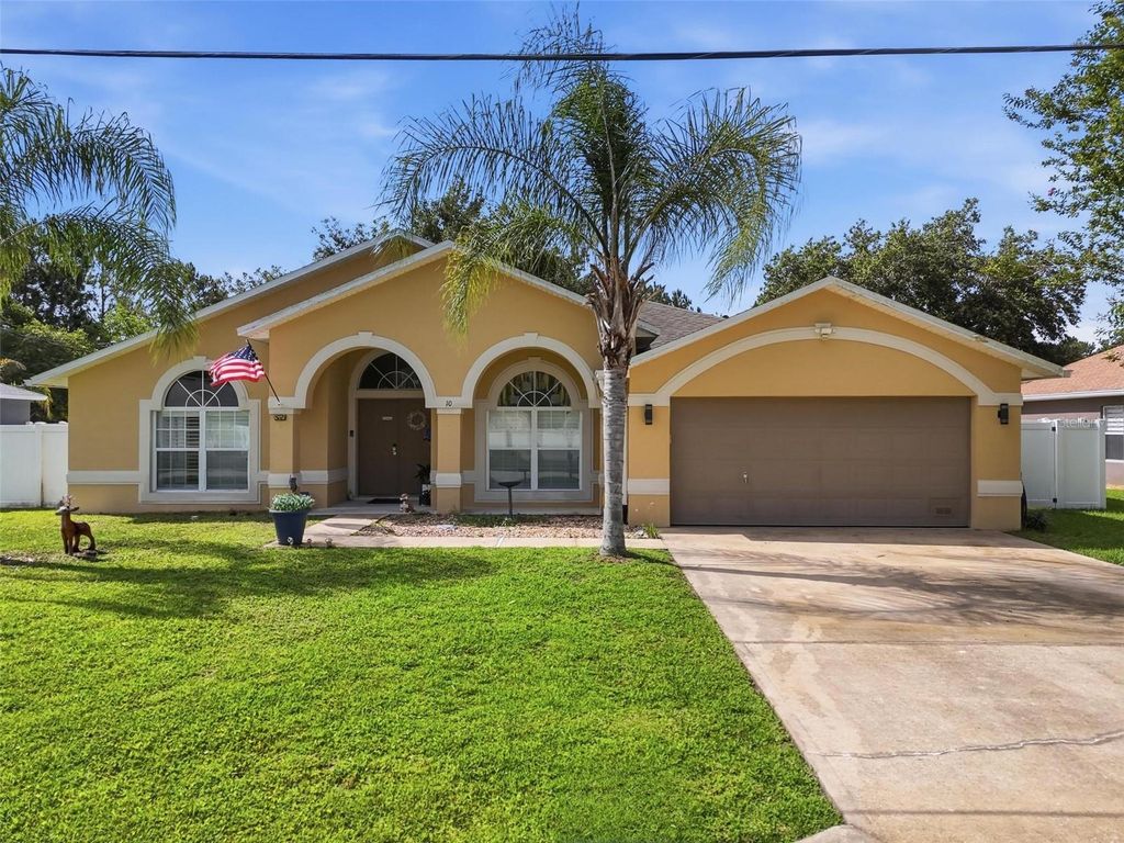 Photo of 10 Larkspur Way, Palm Coast, FL 32137 (MLS # FC319335)