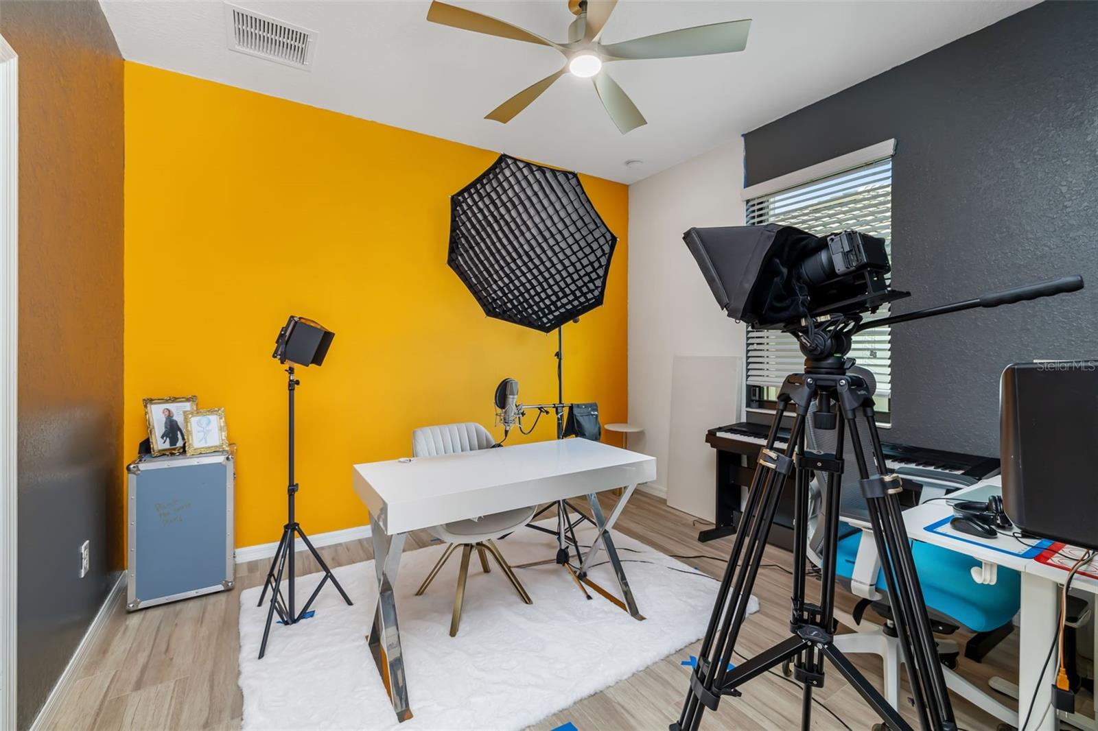 RIVER STRAND - Residential