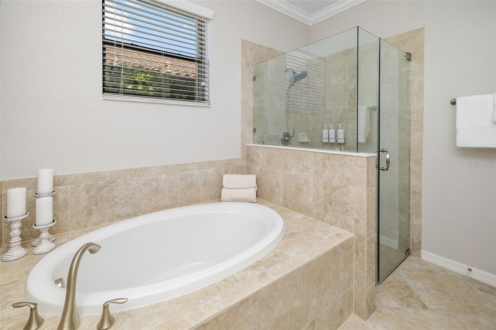 RIVER STRAND - Residential