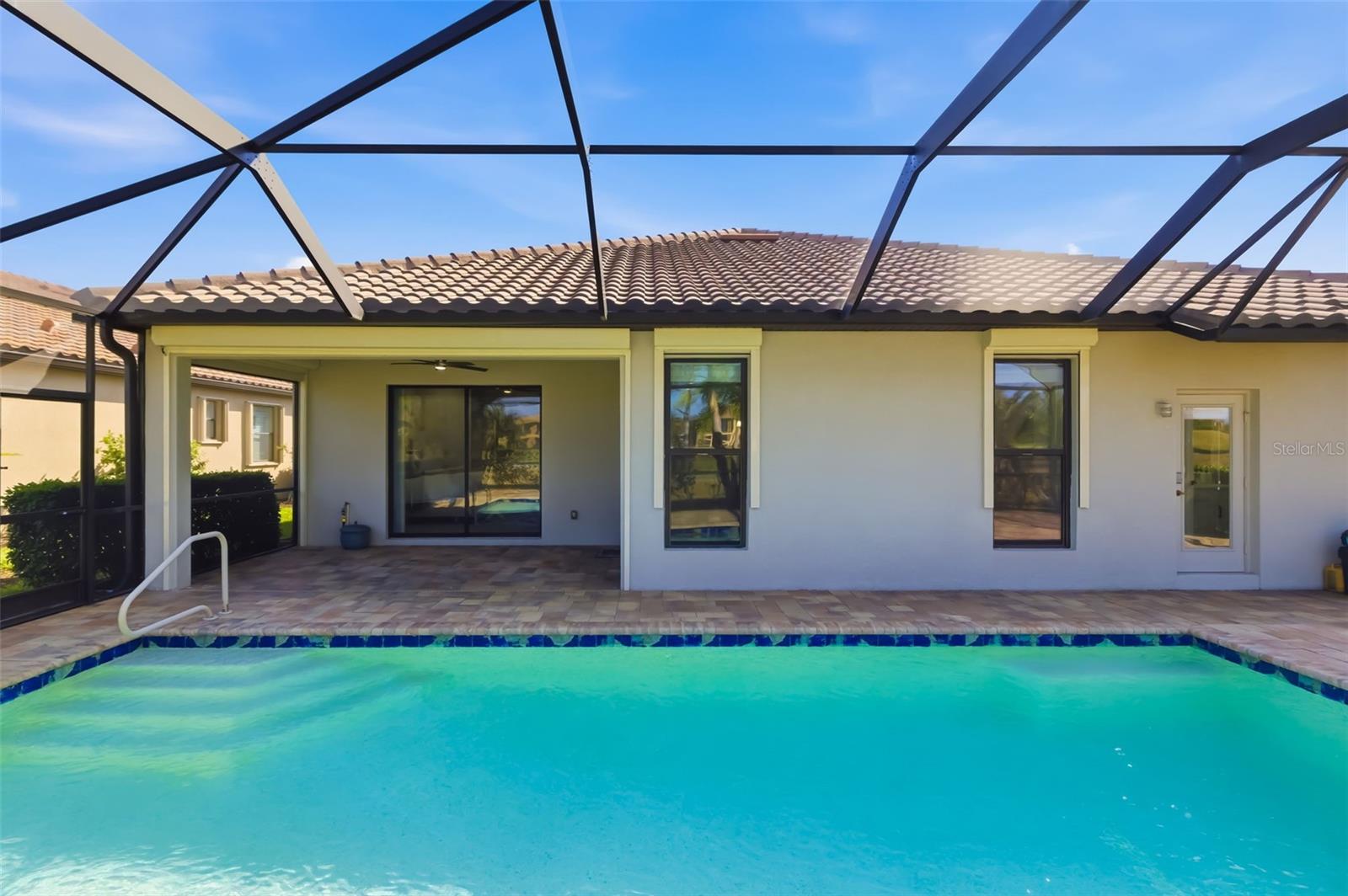 RIVER STRAND - Residential