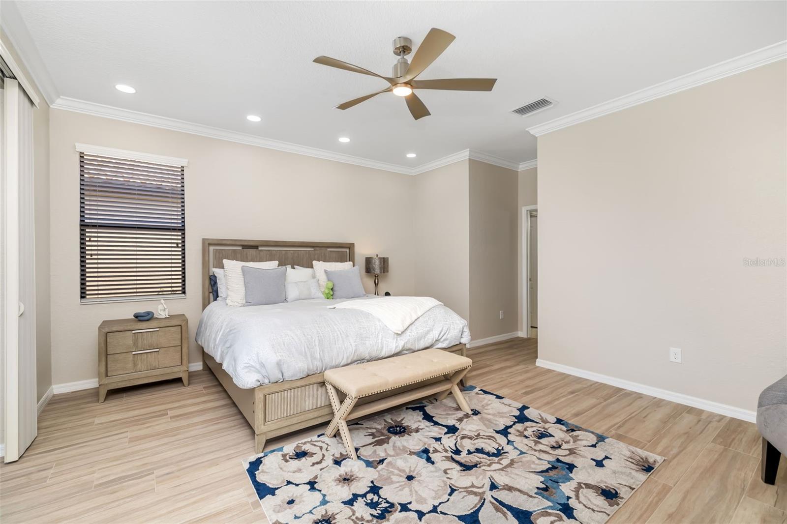 RIVER STRAND - Residential