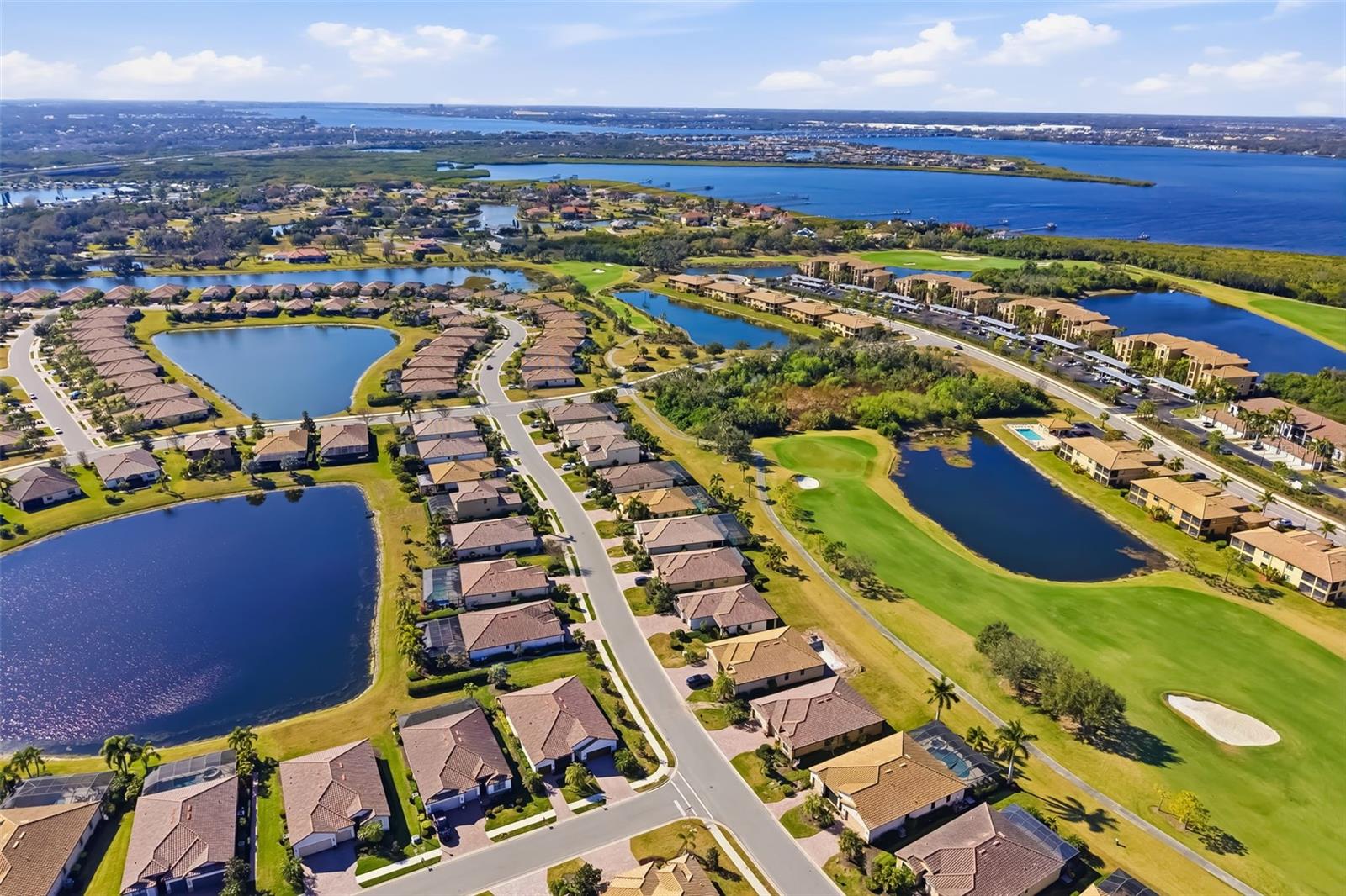 RIVER STRAND - Residential