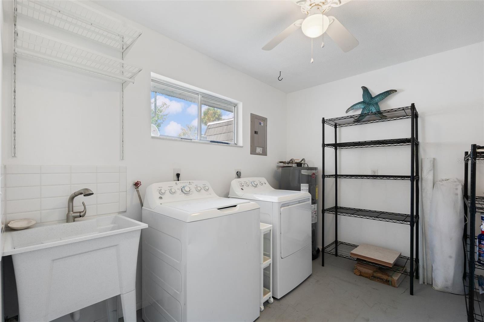 GLEN OAKS RIDGE VILLAS 1 - Residential