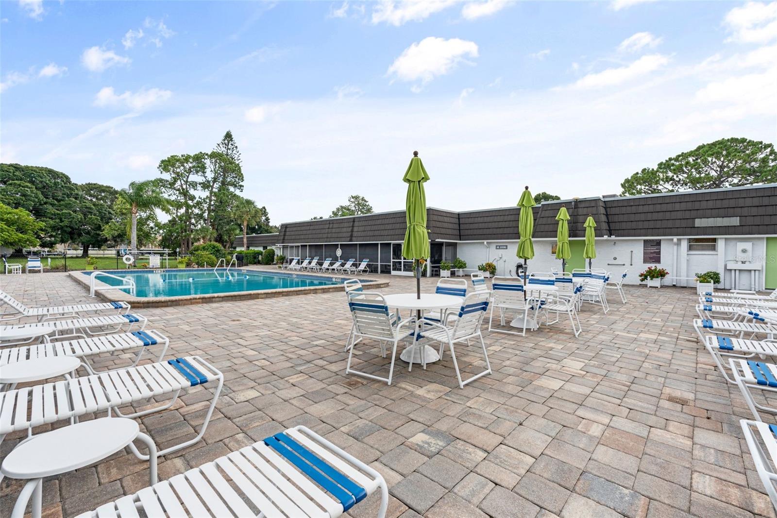 GLEN OAKS RIDGE VILLAS 1 - Residential