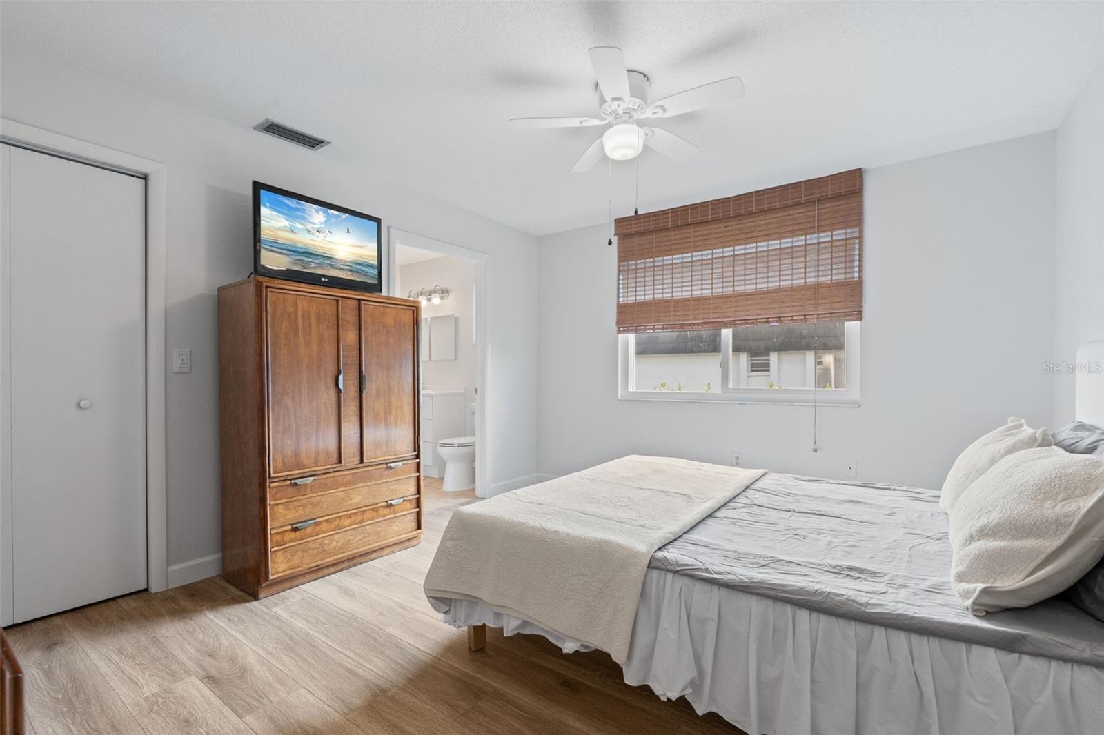 GLEN OAKS RIDGE VILLAS 1 - Residential