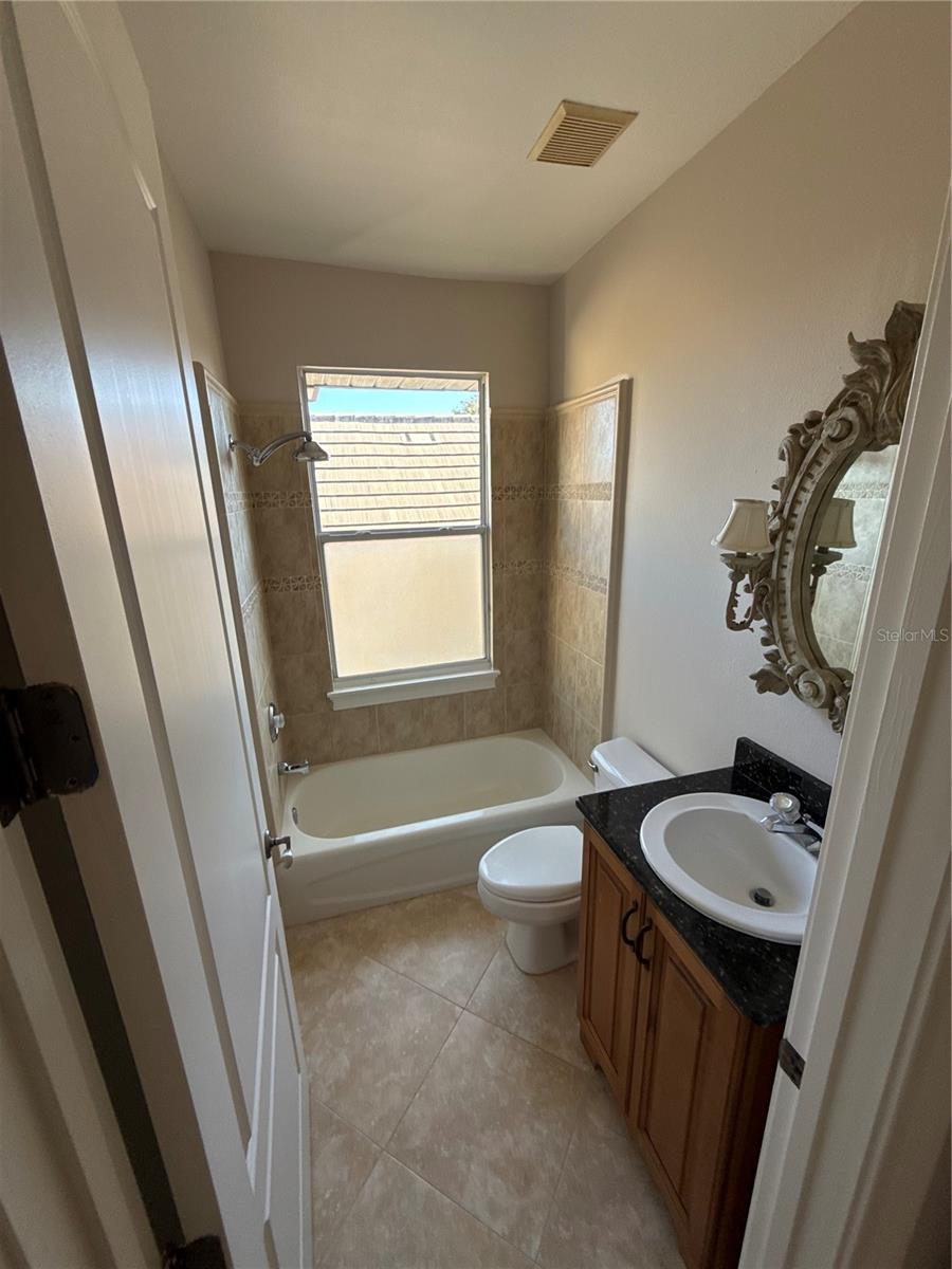 CLUBSIDE AT HEATHROW - Residential