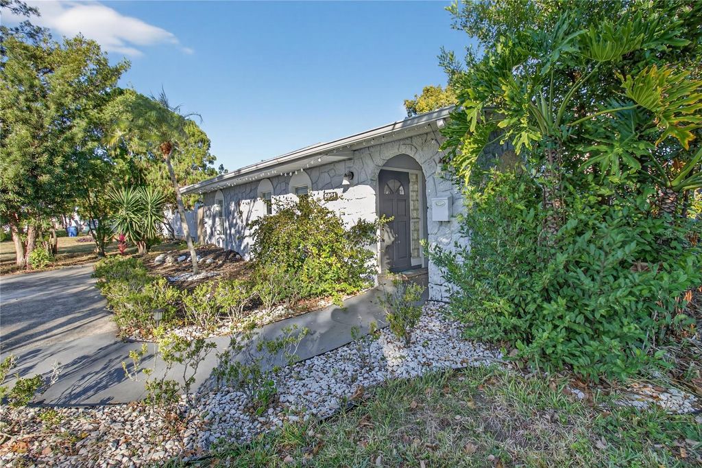 Photo of 5021 37th Avenue N, St Petersburg, FL 33710 (MLS # TB8464830)