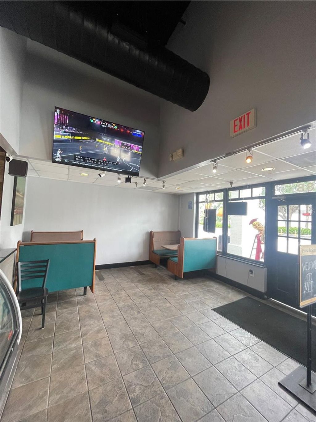 Photo of 2498 W Brandon Boulevard, Brandon, FL 33511 (MLS # O6323166)