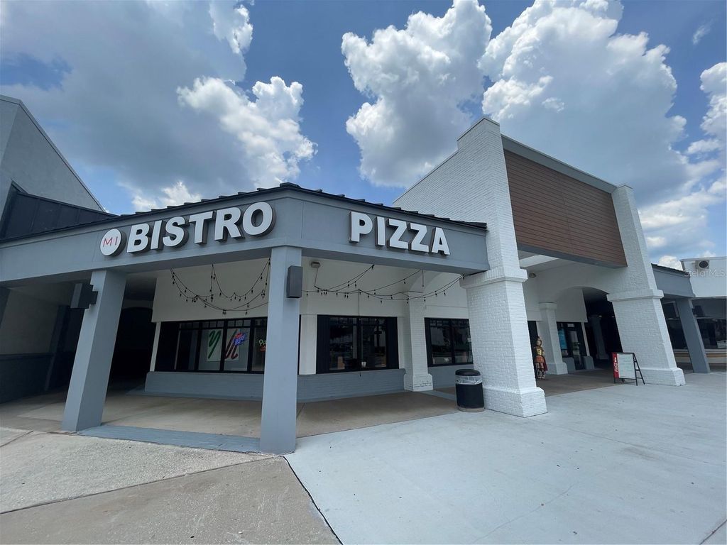 Photo of 2498 W Brandon Boulevard, Brandon, FL 33511 (MLS # O6323166)