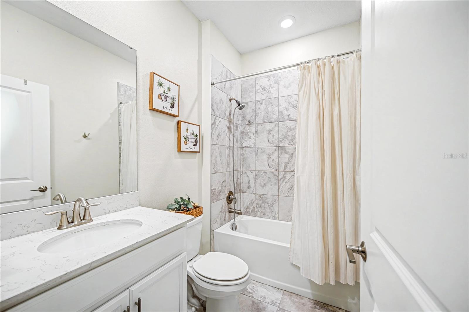 ARDEN PARK NORTH PH 3 - Residential Lease