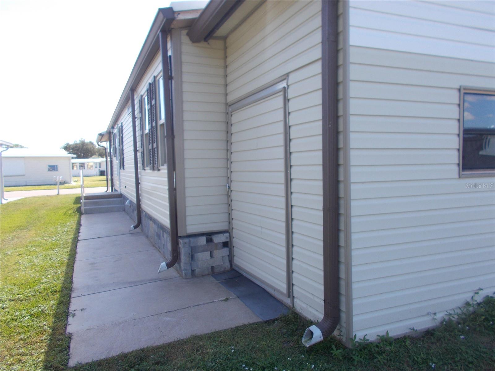 HOLIDAY PARK - Residential