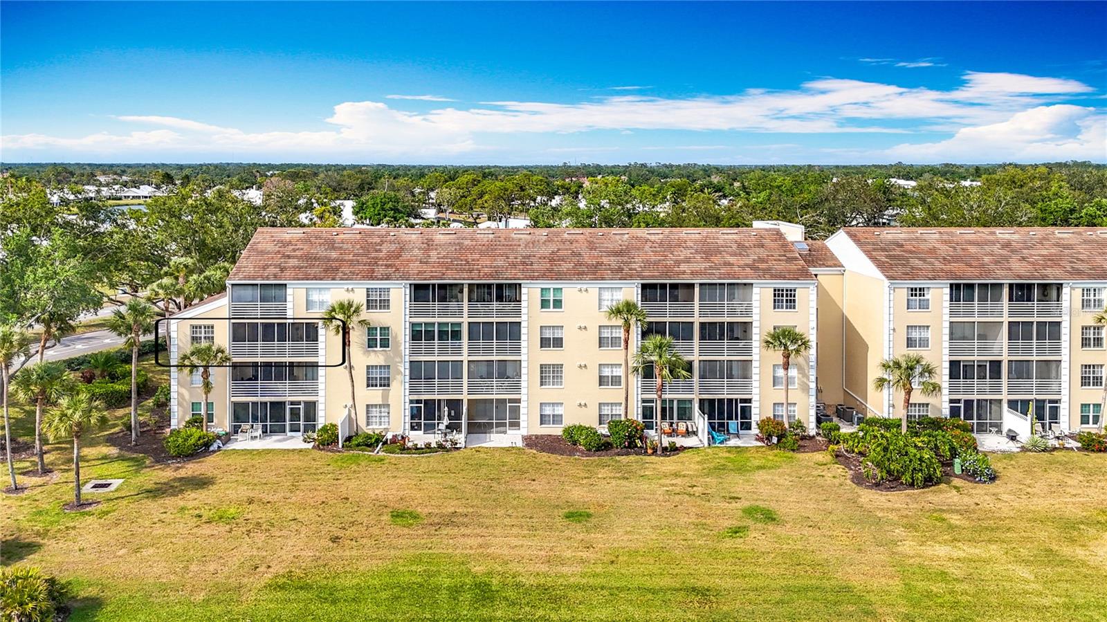 EIGHTH FAIRWAY - Residential