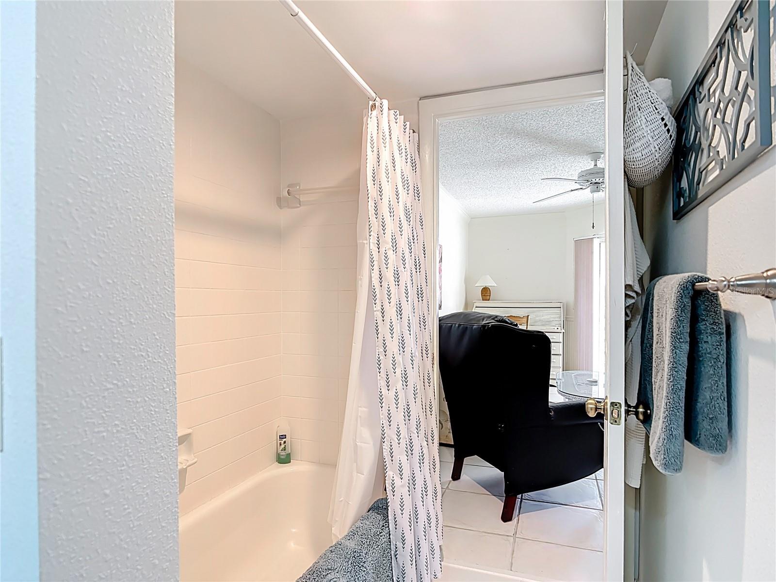 EIGHTH FAIRWAY - Residential