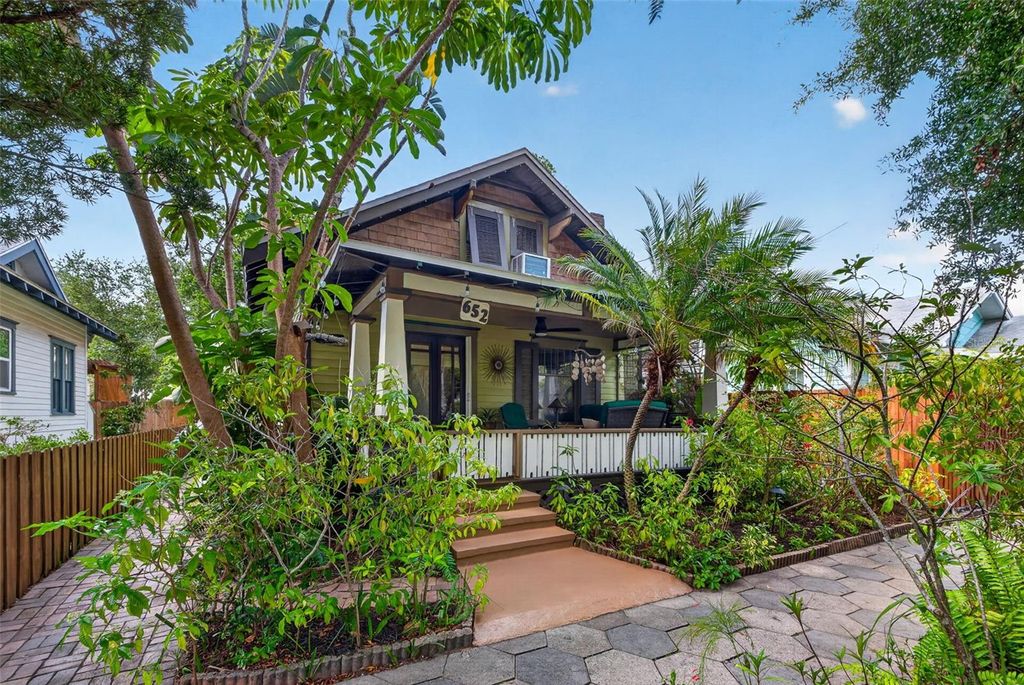 Photo of 652 8th Avenue N, St Petersburg, FL 33701 (MLS # TB8510345)