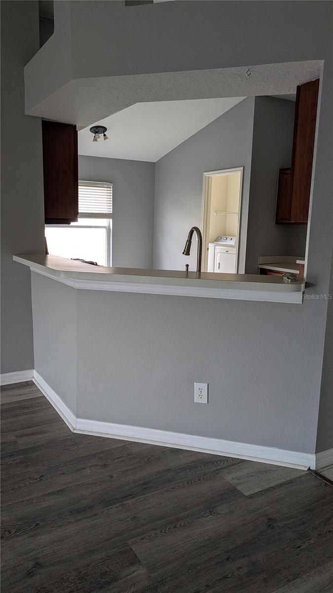 WESTWOOD LAKES PH 2A UN 1 - Residential Lease