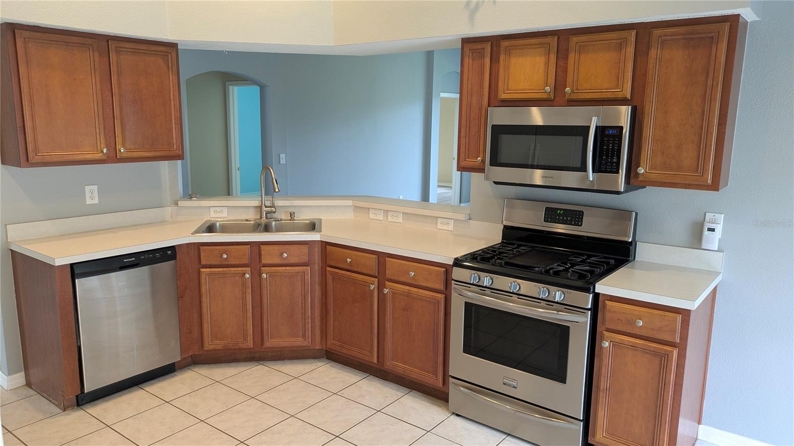 WESTWOOD LAKES PH 2A UN 1 - Residential Lease