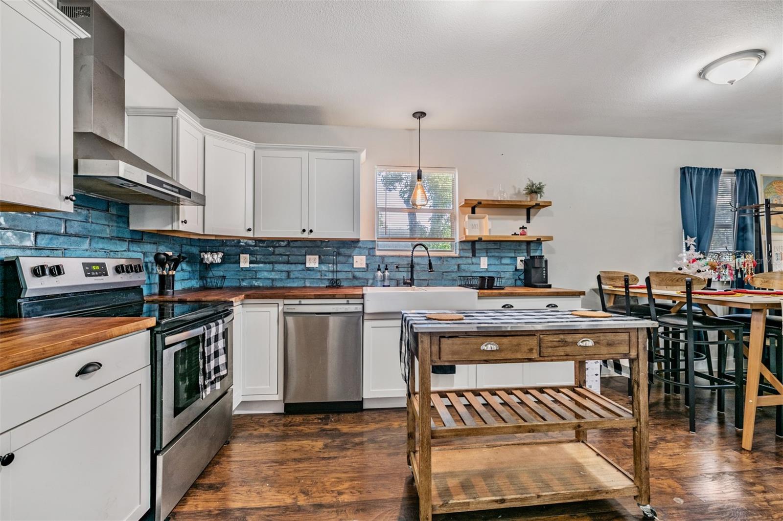 SULPHUR SPGS ADD - Residential