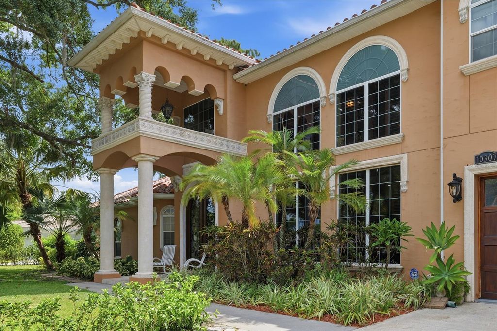Photo of 10307 Reclinata Lane, Tampa, FL 33618 (MLS # TB8527496)