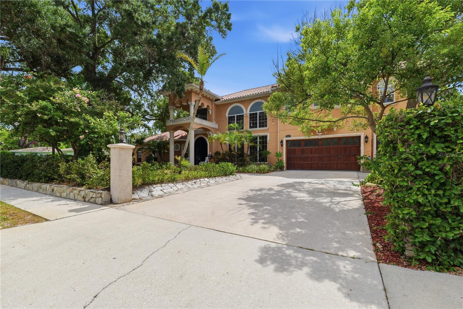 10307 RECLINATA LANE