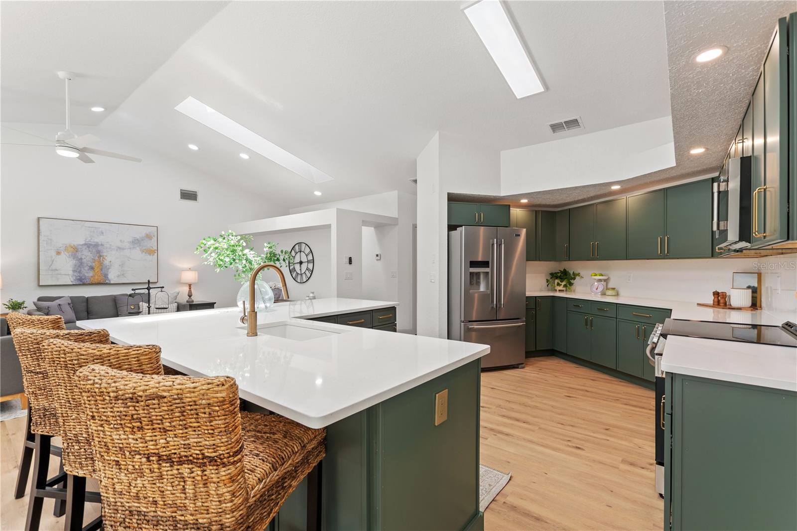 EAST LINDEN ESTATE - Residential