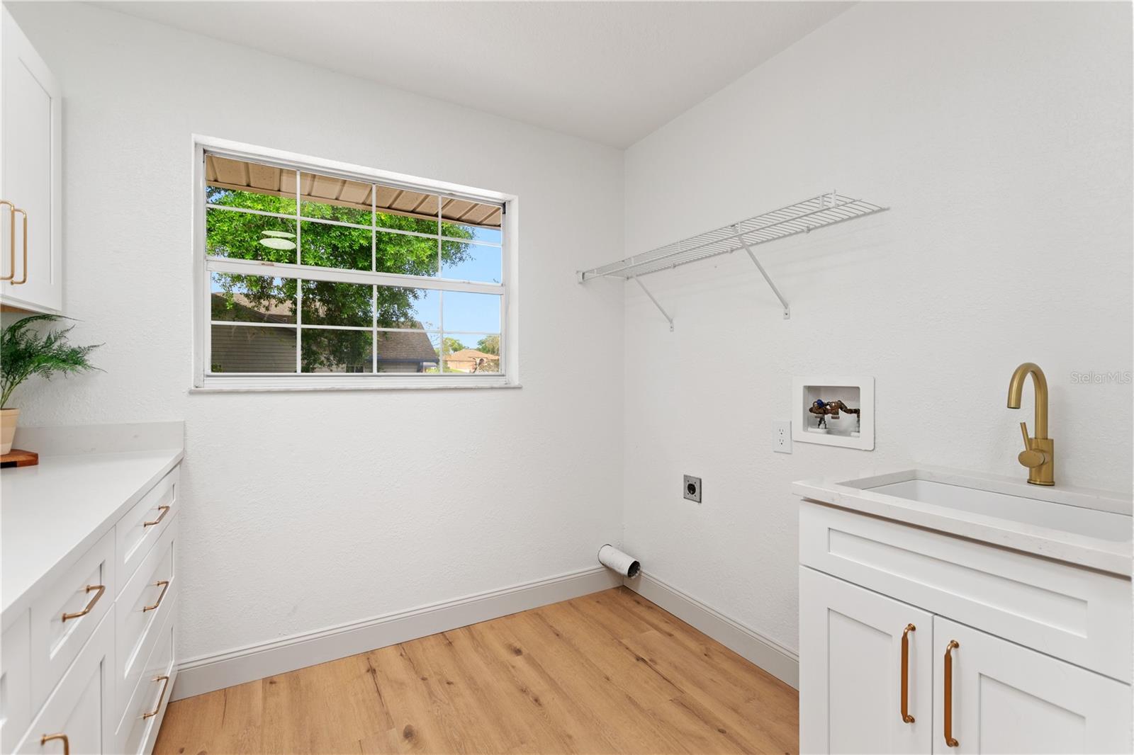 EAST LINDEN ESTATE - Residential