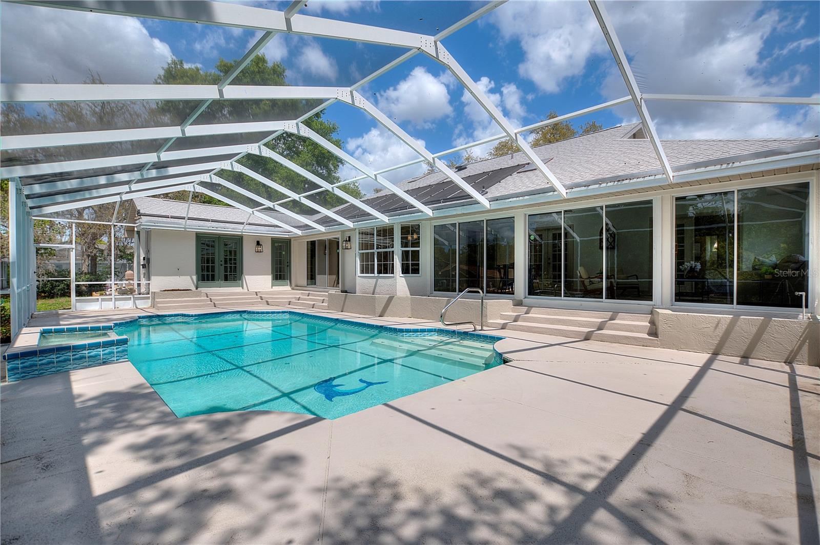 EAST LINDEN ESTATE - Residential