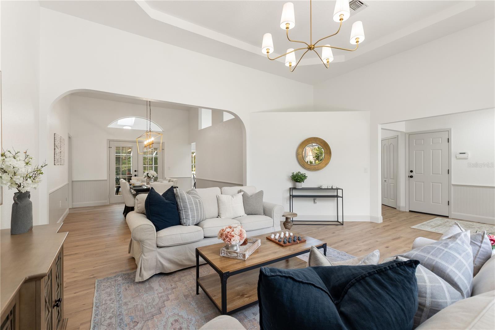 EAST LINDEN ESTATE - Residential