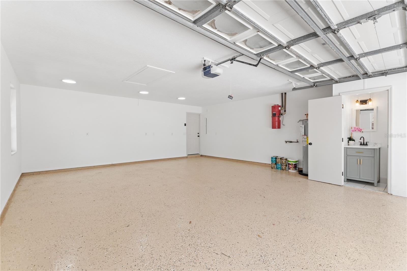 EAST LINDEN ESTATE - Residential