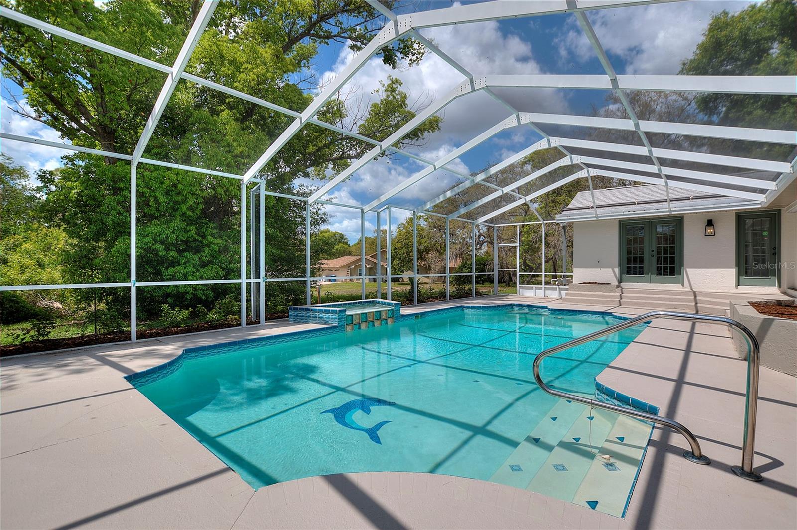 EAST LINDEN ESTATE - Residential