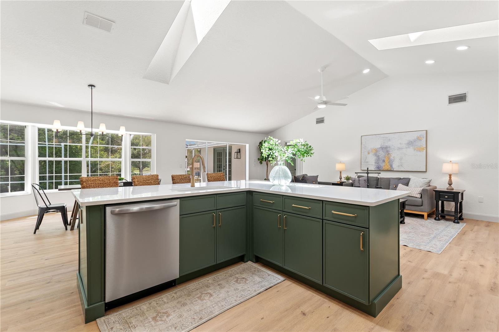 EAST LINDEN ESTATE - Residential