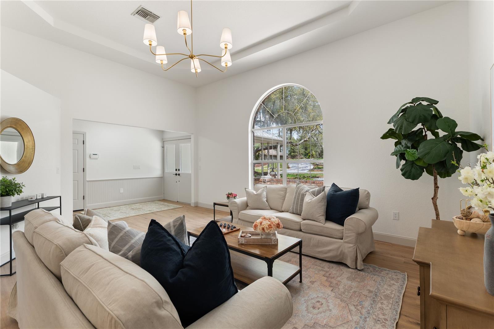 EAST LINDEN ESTATE - Residential