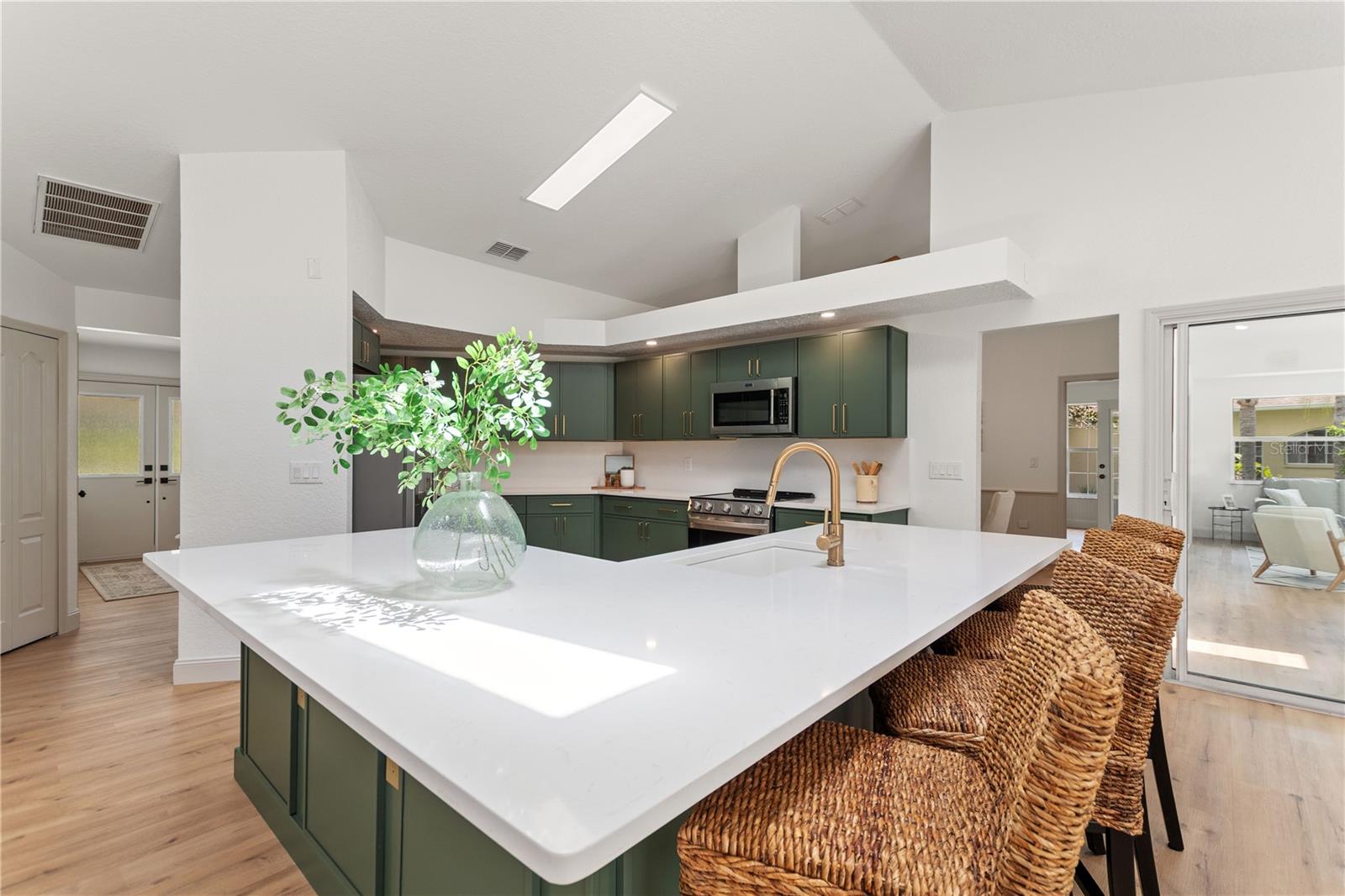 EAST LINDEN ESTATE - Residential