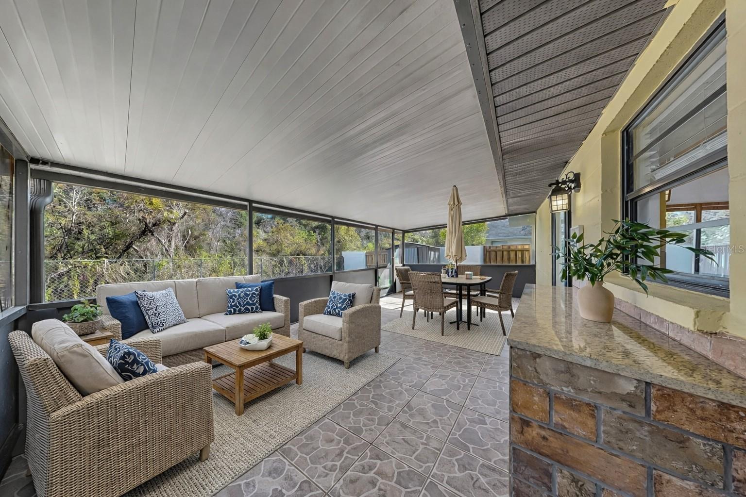 HILLCREST - Residential