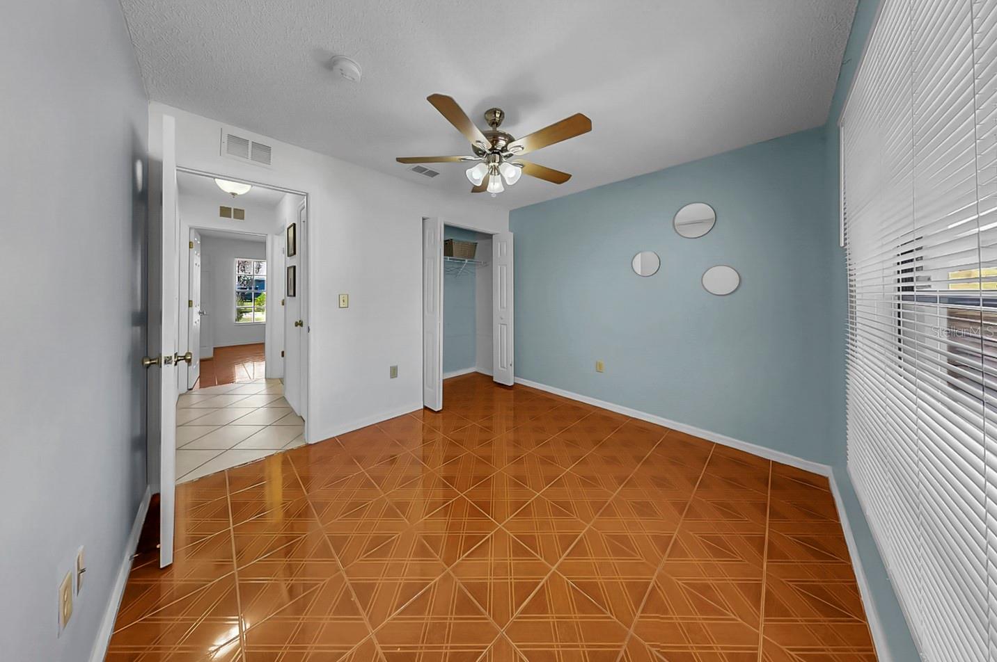 HILLCREST - Residential