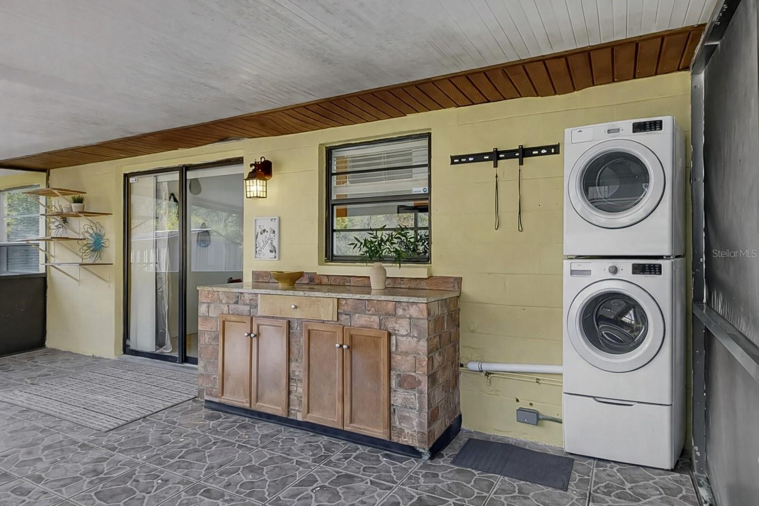 HILLCREST - Residential