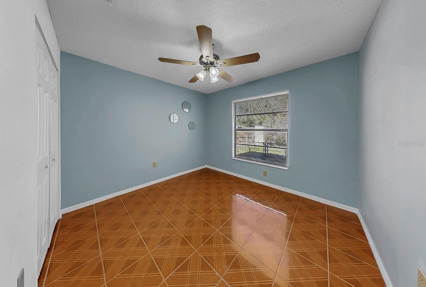 HILLCREST - Residential