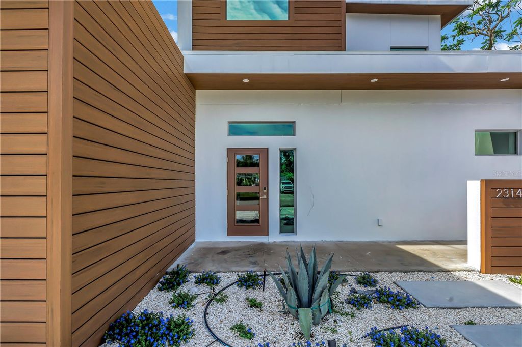 Photo of 2314 Floyd Street, Sarasota, FL 34239 (MLS # A4654349)