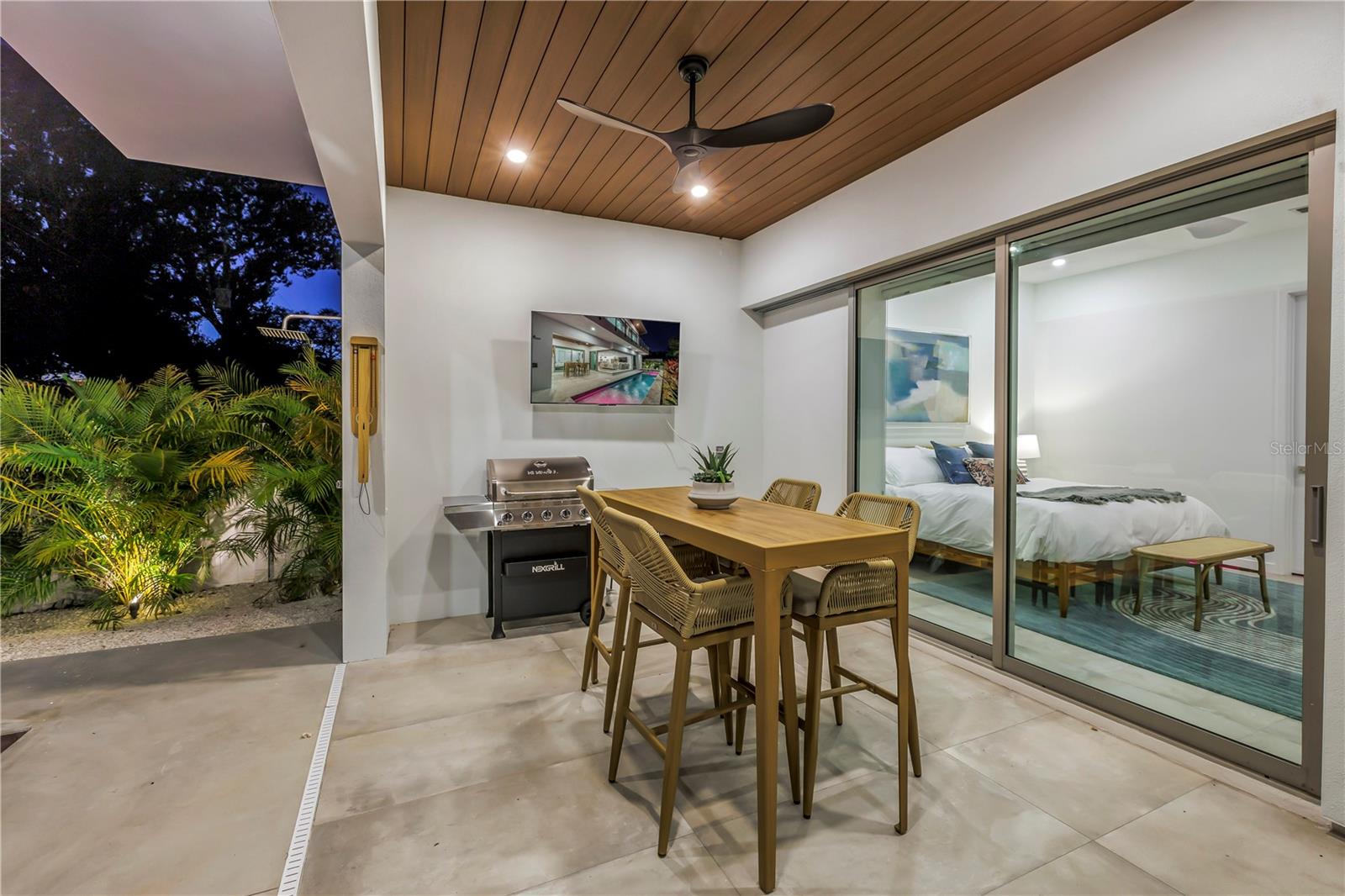 LOMA LINDA PARK - Residential