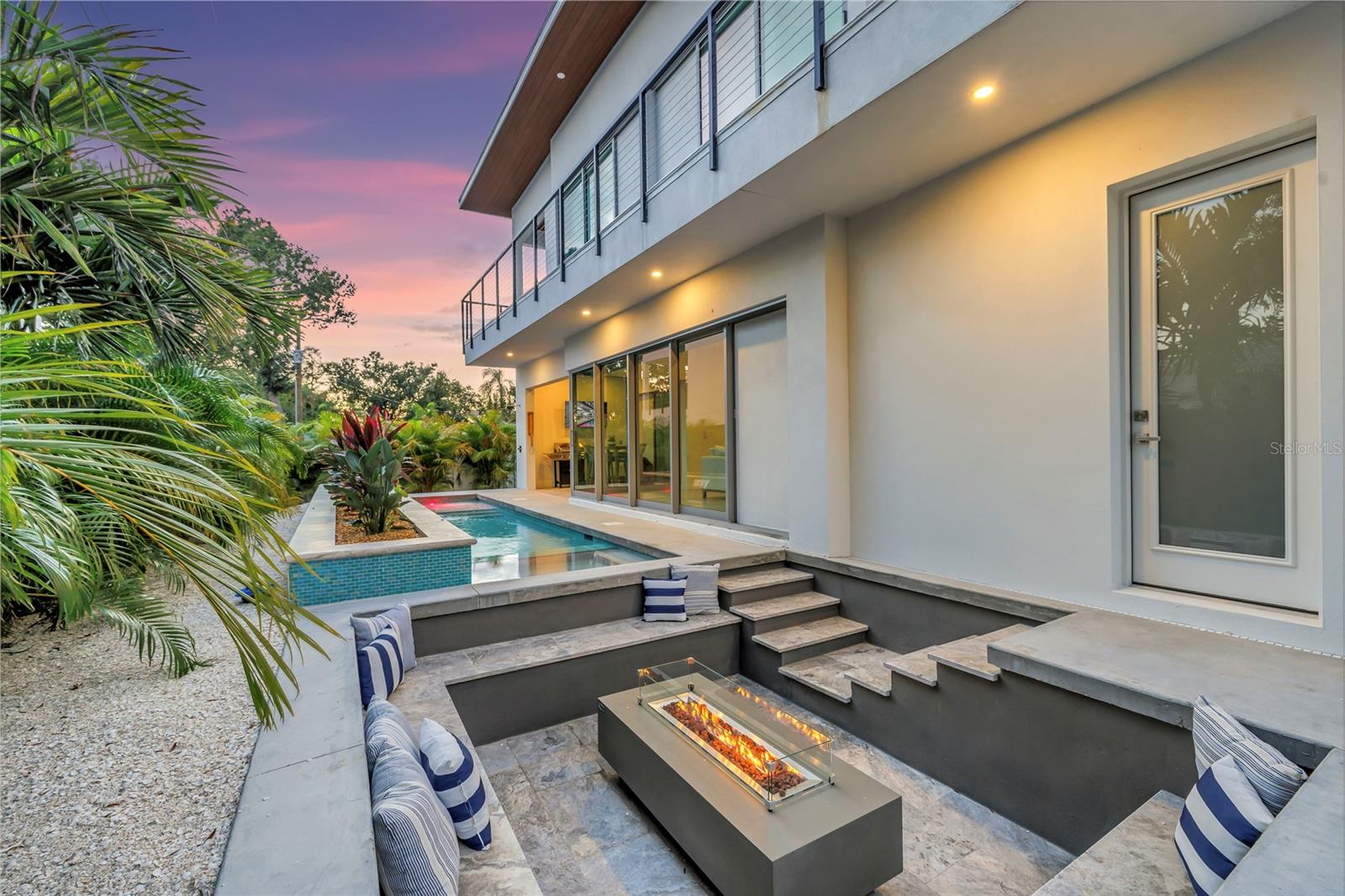 LOMA LINDA PARK - Residential