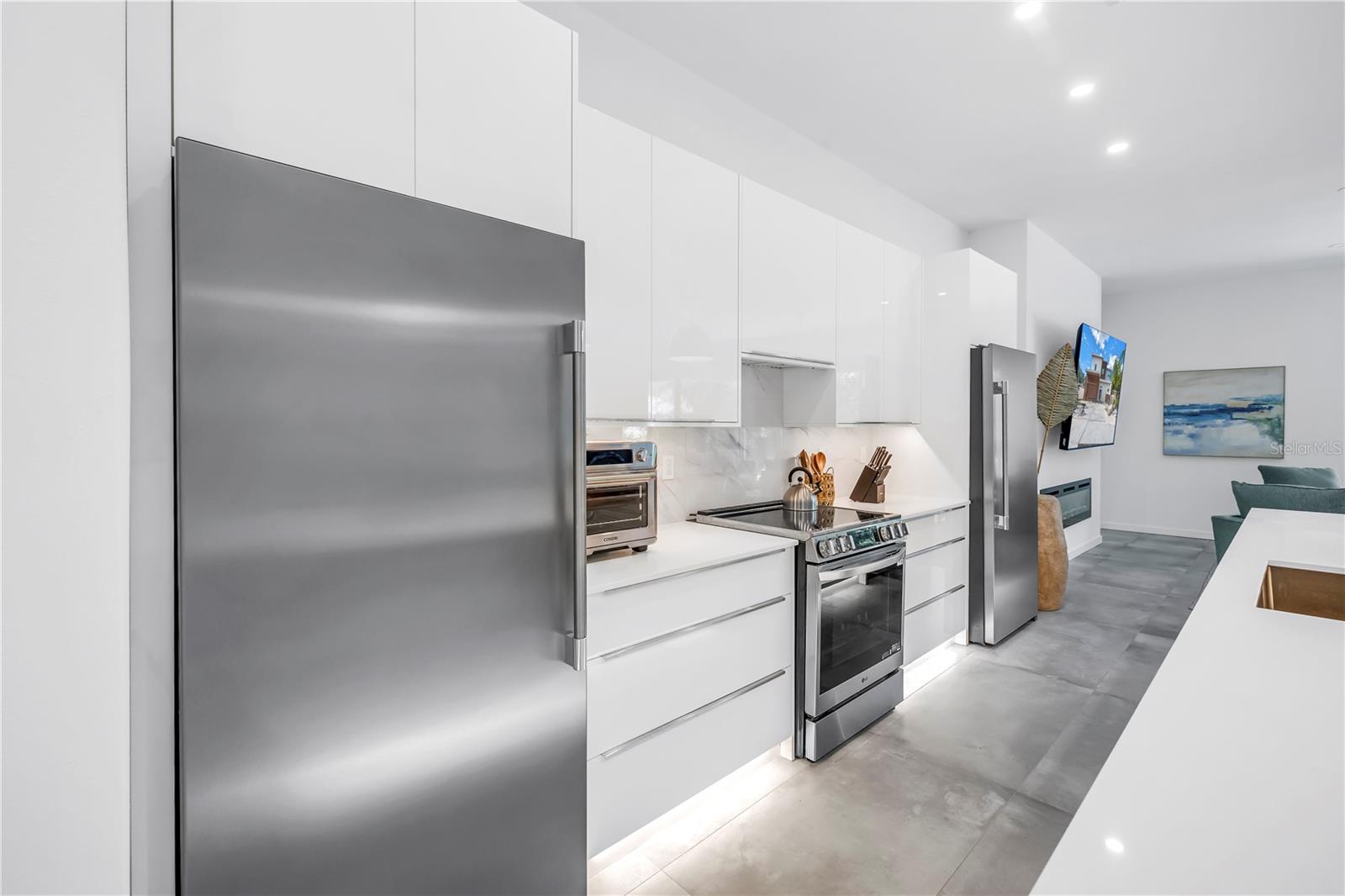 LOMA LINDA PARK - Residential