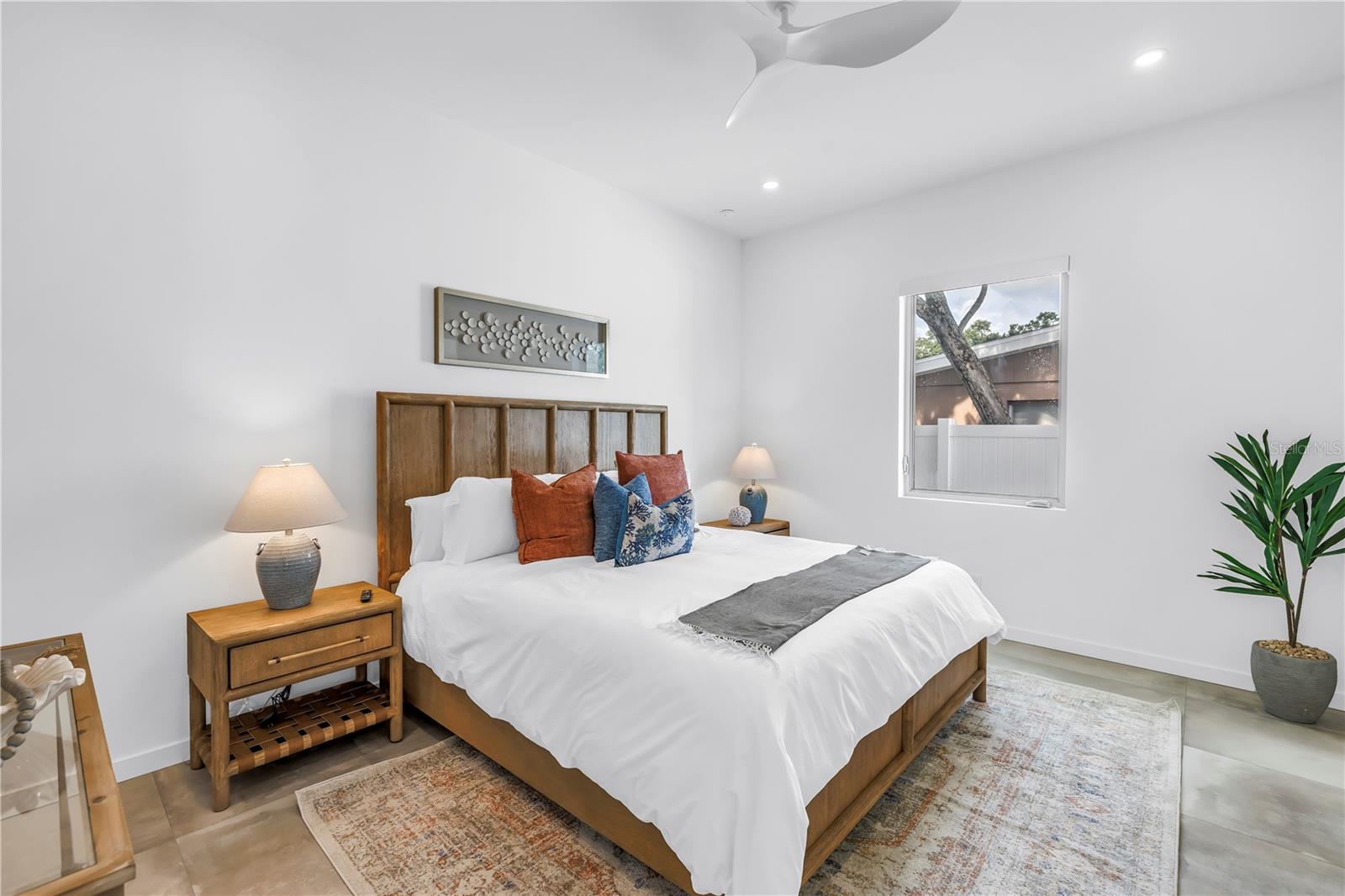 LOMA LINDA PARK - Residential