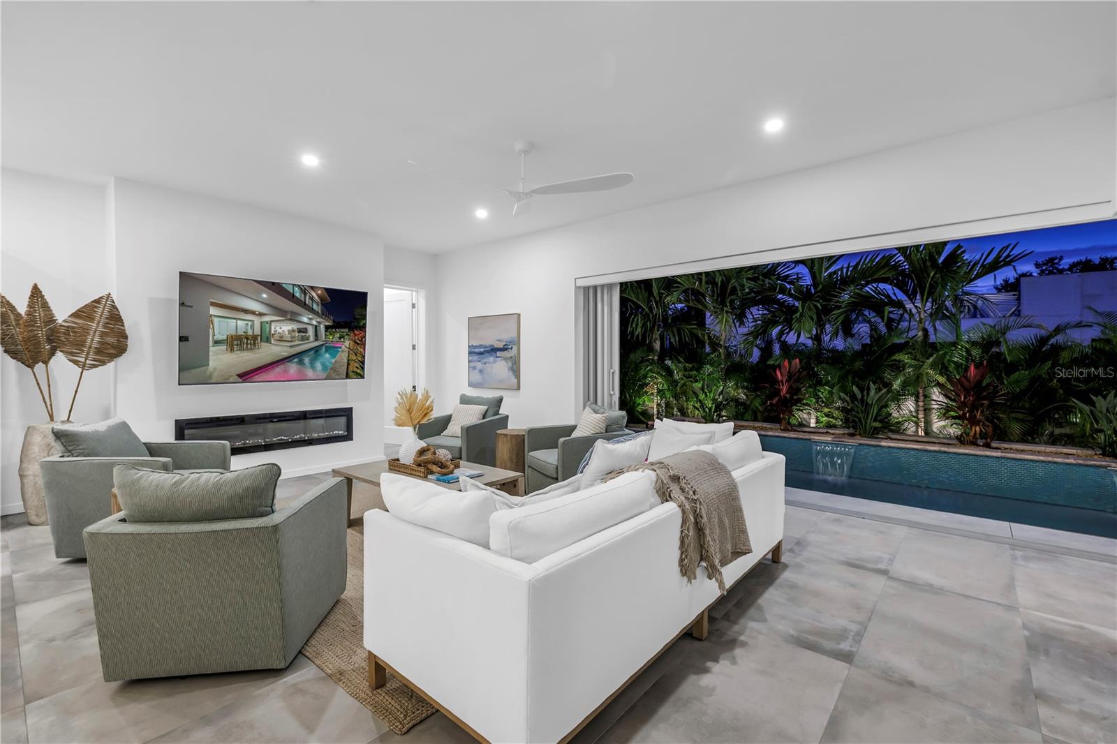 LOMA LINDA PARK - Residential